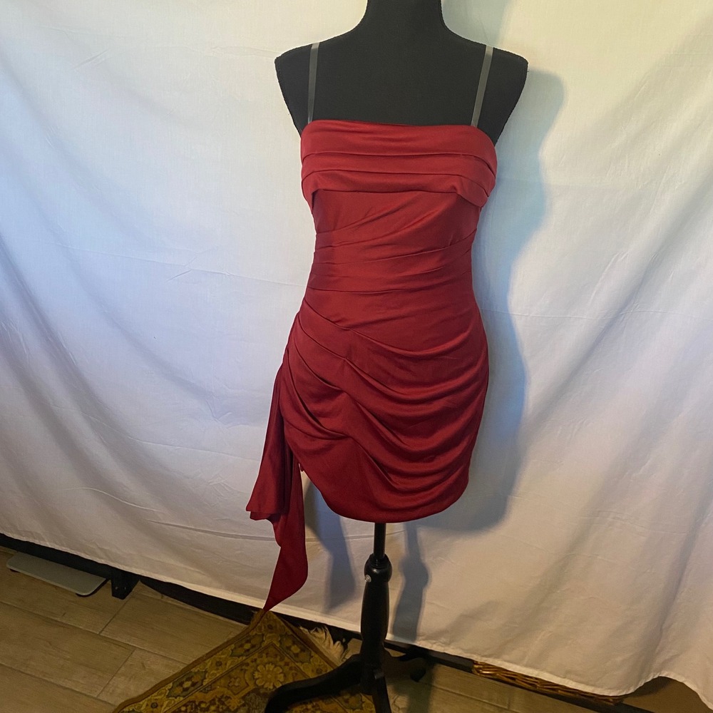 Women's Ruched Asymmetrical Strapless Cocktail Party Dress Size 4